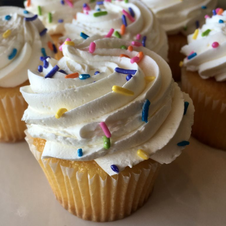 Buttercream dream bakery in west York serves coffee and boozy cupcakes